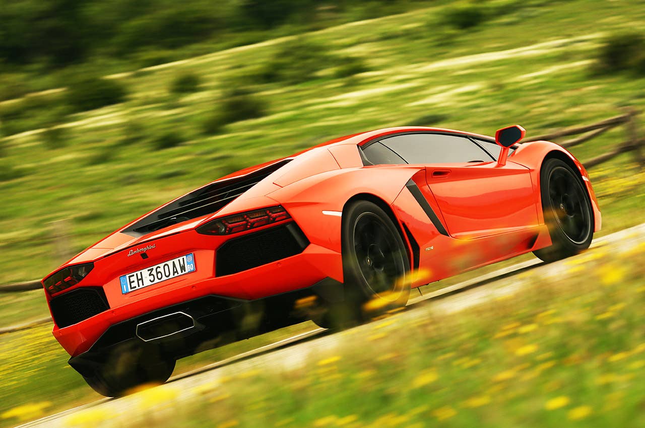 2012 Lamborghini Aventador LP700-4 driving