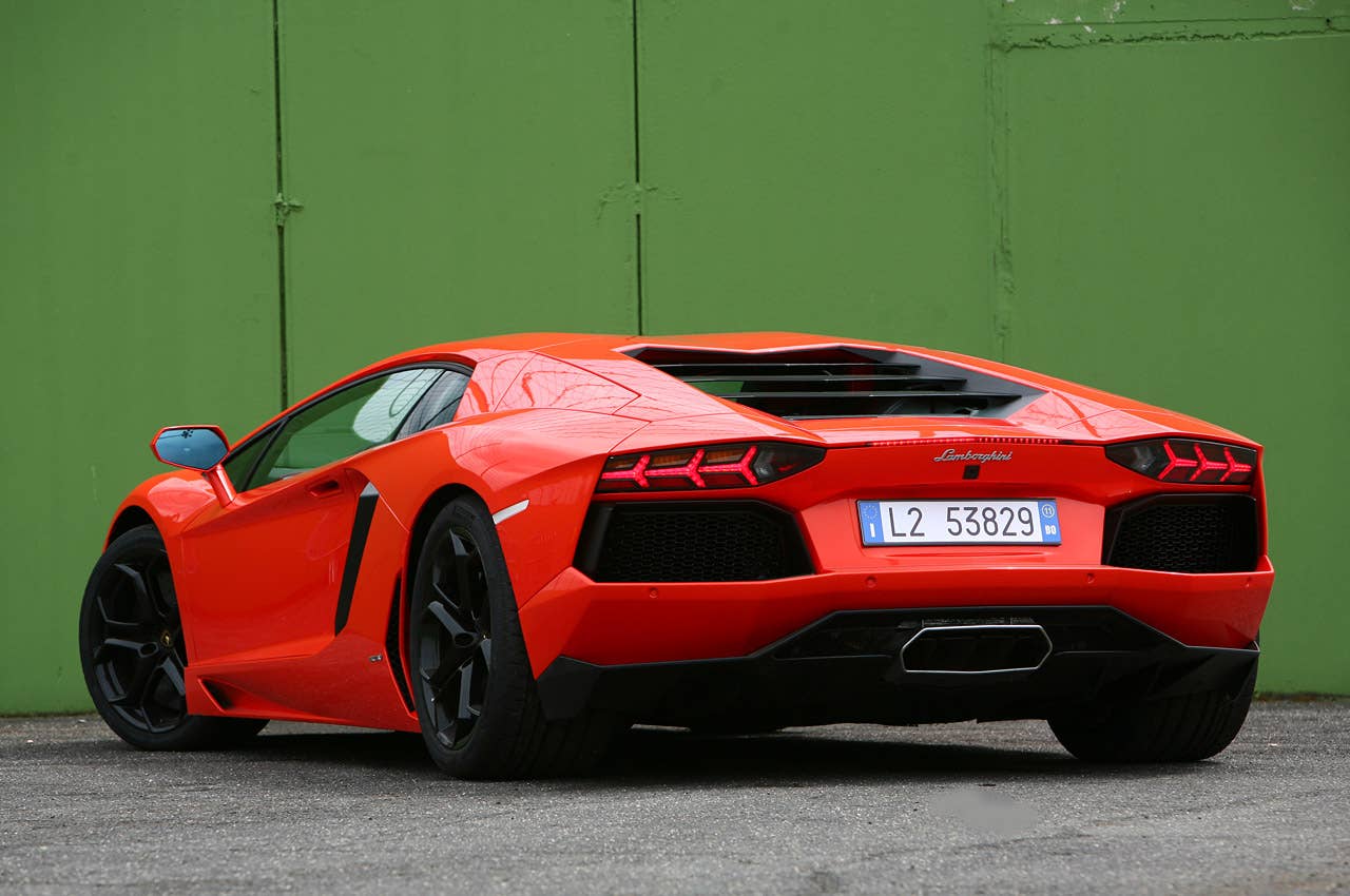 2012 Lamborghini Aventador LP700-4 rear 3/4 view