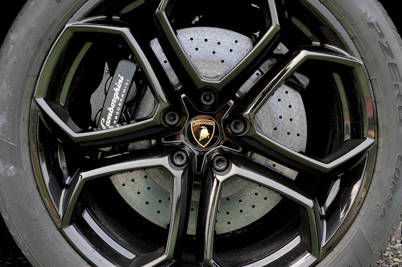 2012 Lamborghini Aventador LP700-4 wheel