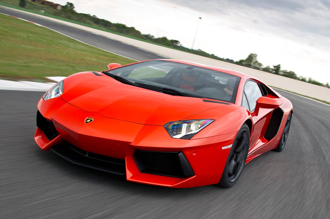 2012 Lamborghini Aventador LP700-4 driving