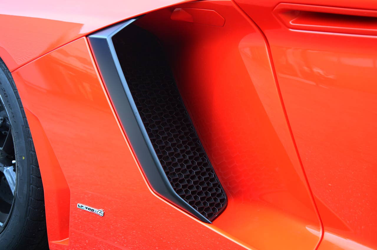 2012 Lamborghini Aventador LP700-4 side intake