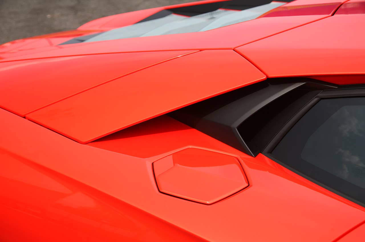 2012 Lamborghini Aventador LP700-4 side intake
