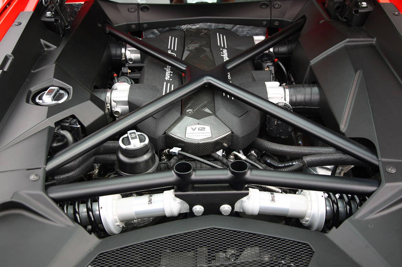 2012 Lamborghini Aventador LP700-4 engine