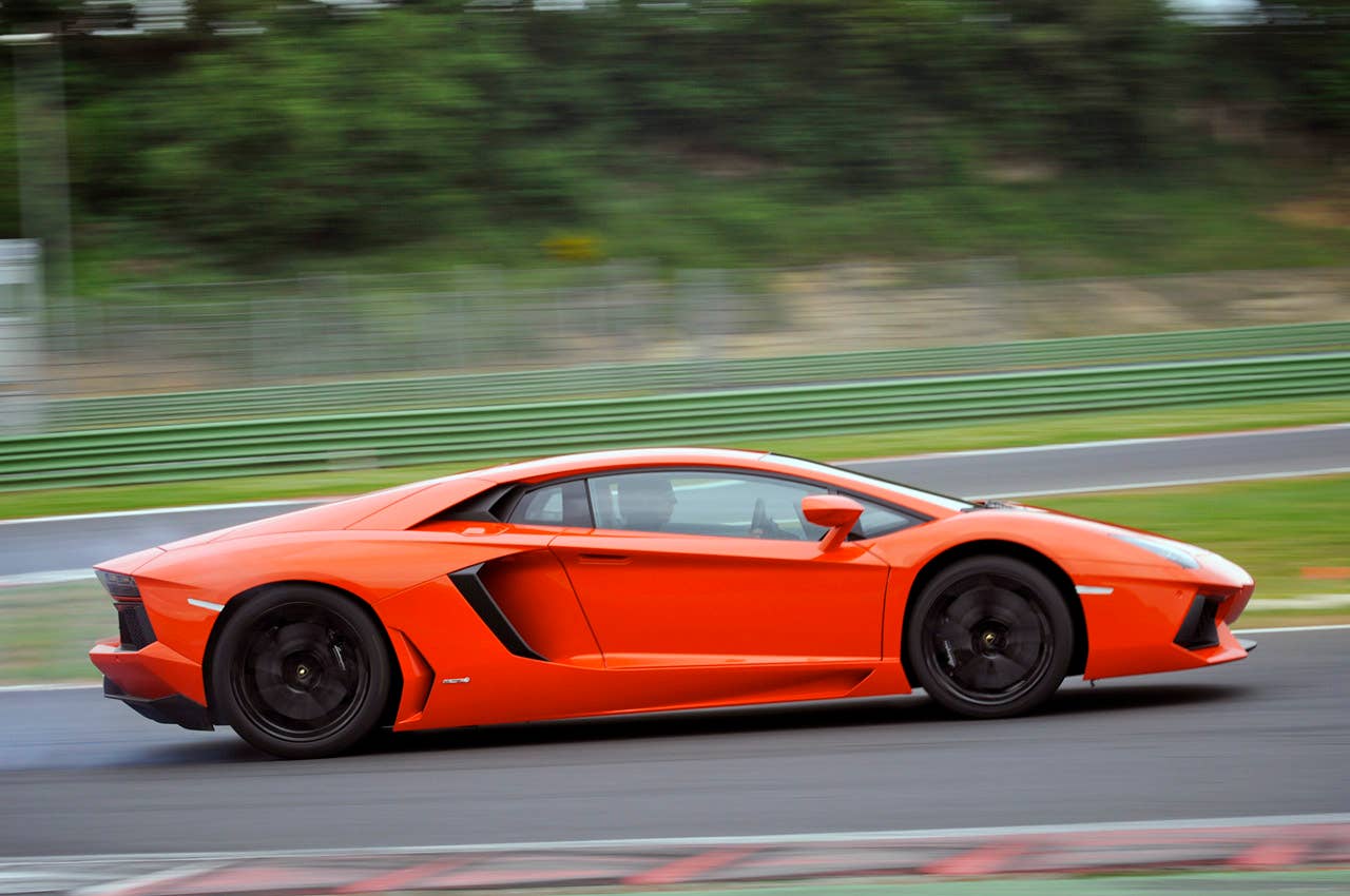 2012 Lamborghini Aventador LP700-4 driving