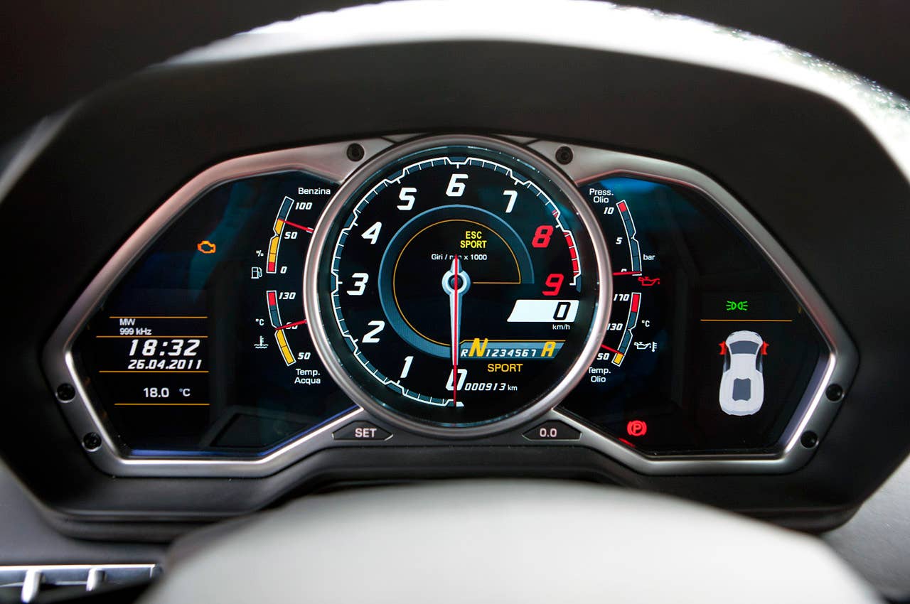 2012 Lamborghini Aventador LP700-4 gauges