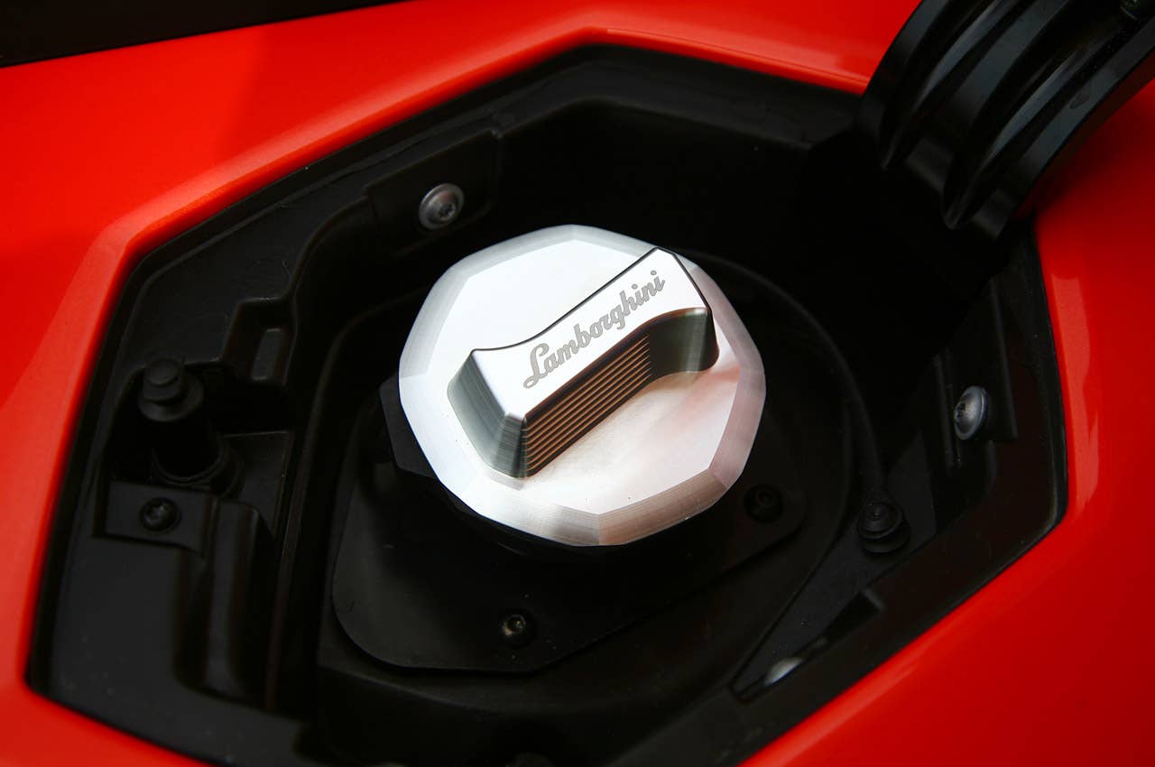2012 Lamborghini Aventador LP700-4 fuel cap
