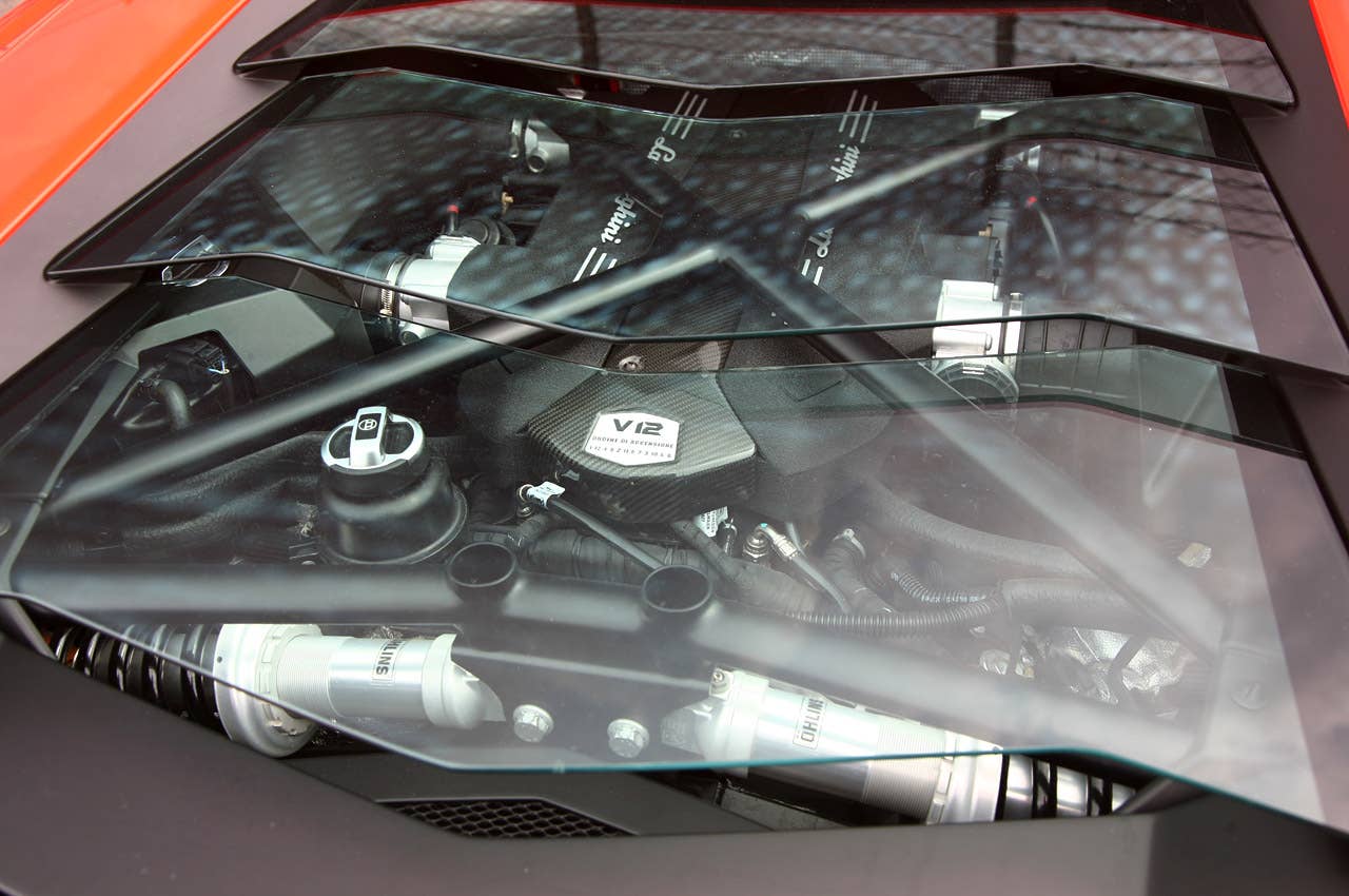2012 Lamborghini Aventador LP700-4 engine