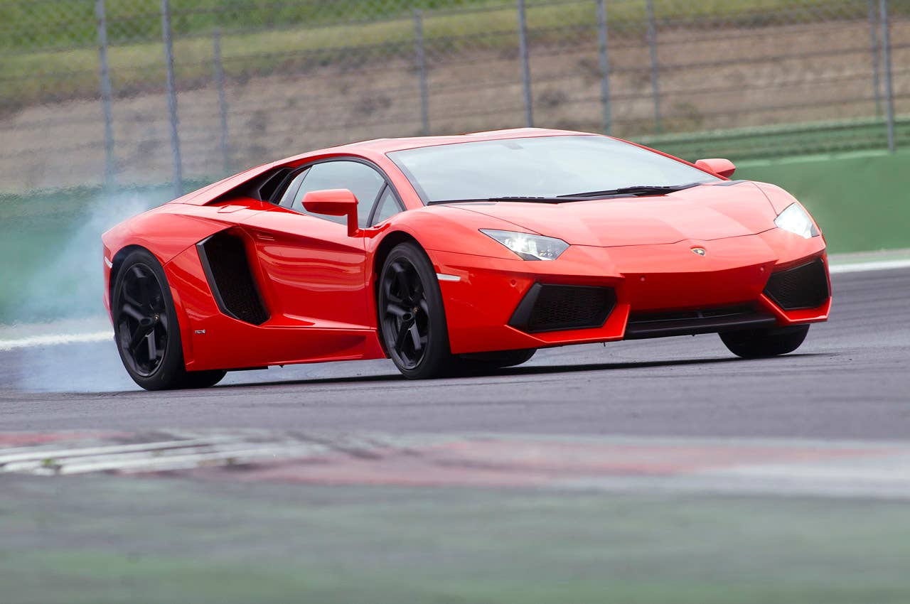 2012 Lamborghini Aventador LP700-4 driving