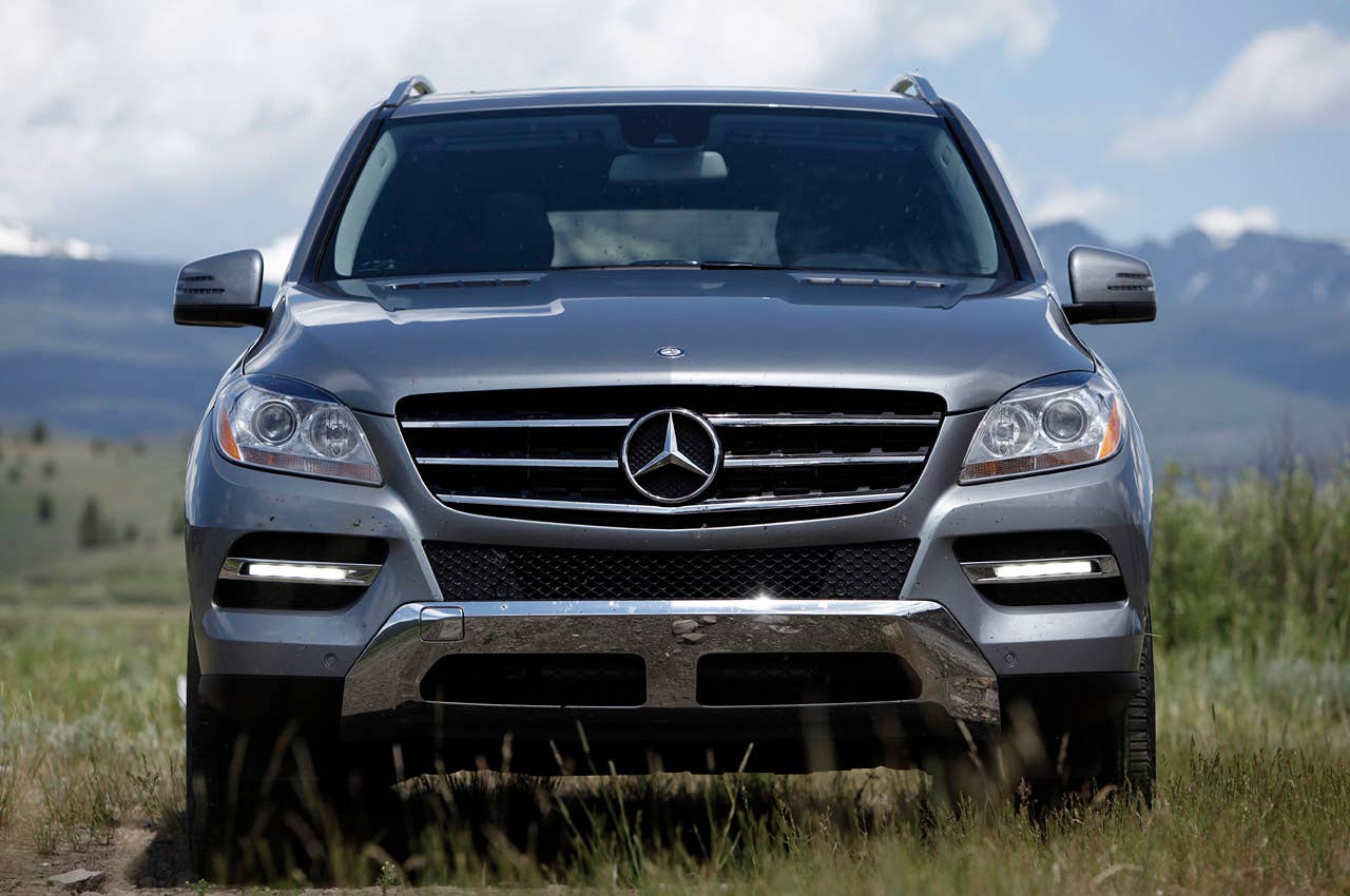 2012 Mercedes-Benz ML350 BlueTec 4Matic front view