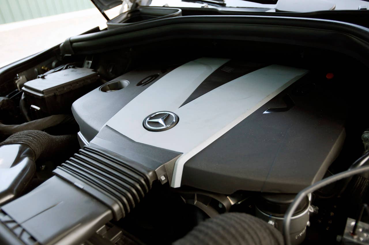 2012 Mercedes-Benz ML350 BlueTec 4Matic engine