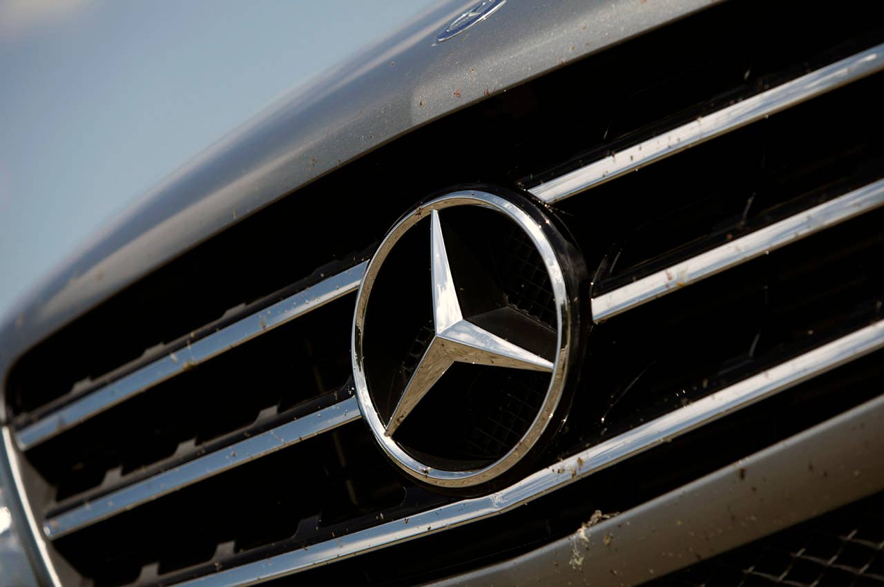 2012 Mercedes-Benz ML350 BlueTec 4Matic grille