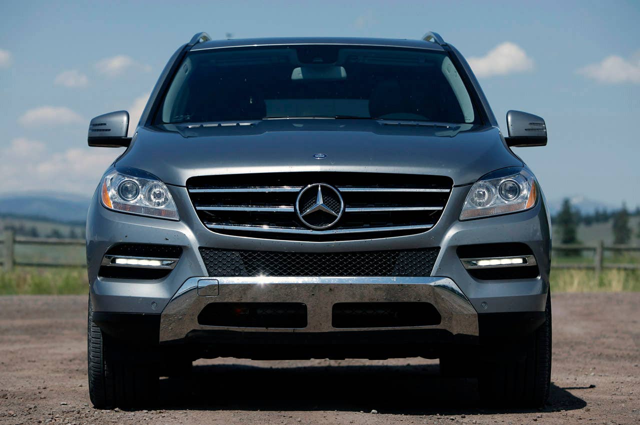 2012 Mercedes-Benz ML350 BlueTec 4Matic front view