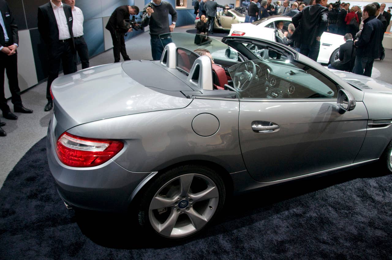 2012 Mercedes-Benz SLK Roadster top operation
