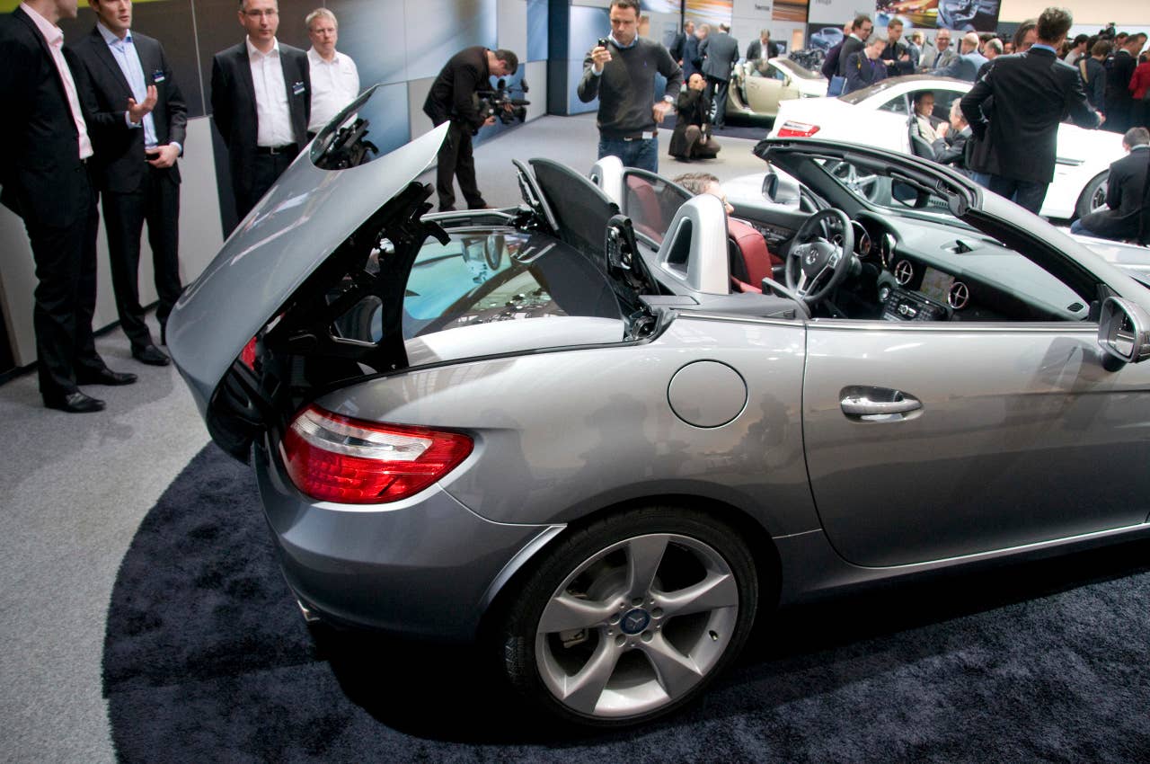 2012 Mercedes-Benz SLK Roadster top operation