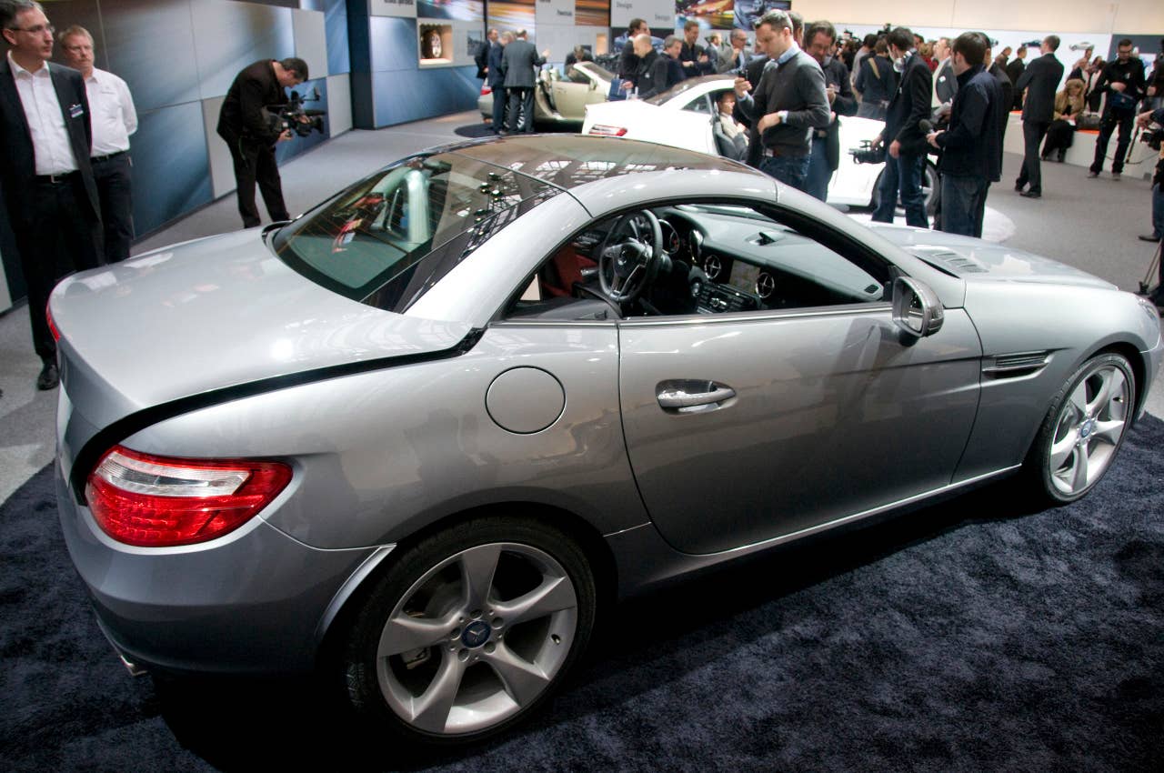 2012 Mercedes-Benz SLK Roadster top operation