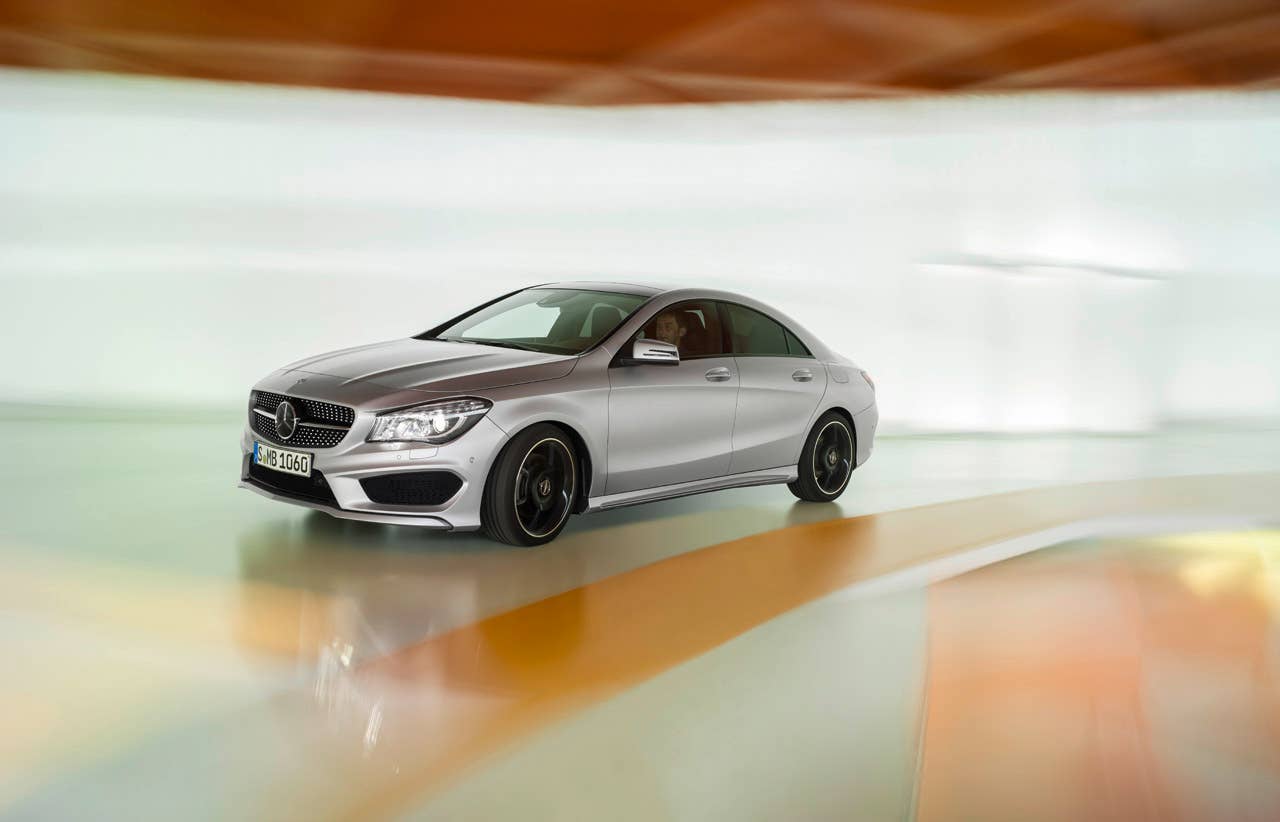 Mercedes-Benz CLA 250 Edition 1, (C117), 2012, Lack:Polarsilber MAGNO, Ausstattung: Leder Microfaser Dynamica schwarz NEON ART