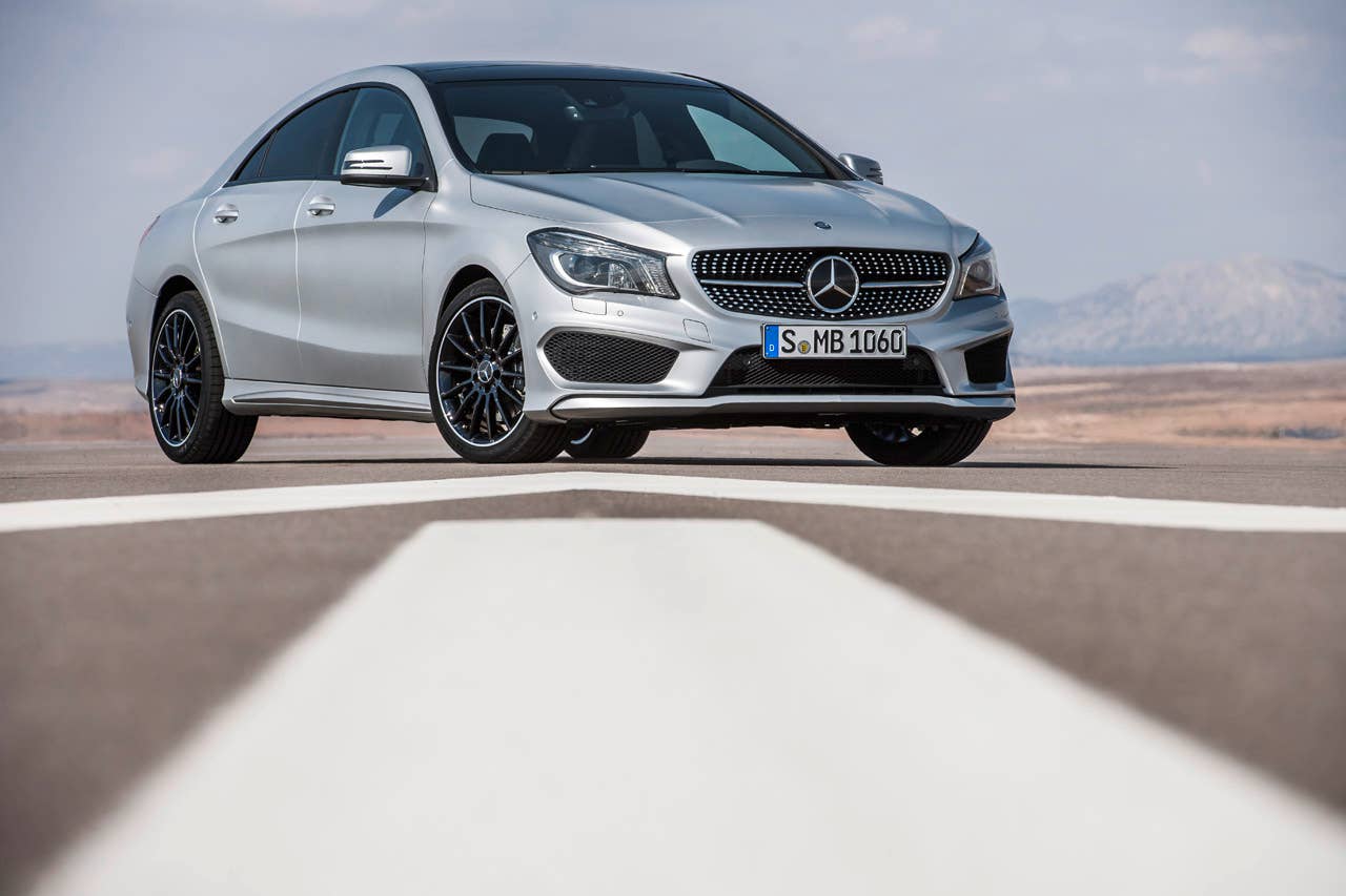 Mercedes-Benz CLA 250 Edition 1, (C117), 2012, Lack:Polarsilber MAGNO, Ausstattung: Leder Microfaser Dynamica schwarz NEON ART