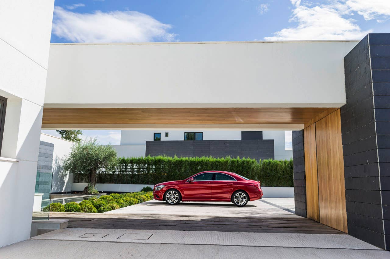 Mercedes-Benz CLA 220 CDI, (C117), 2012, Lack: Patagonienrot metallic BRIGHT, Ausstattung: Leder Saharabeige