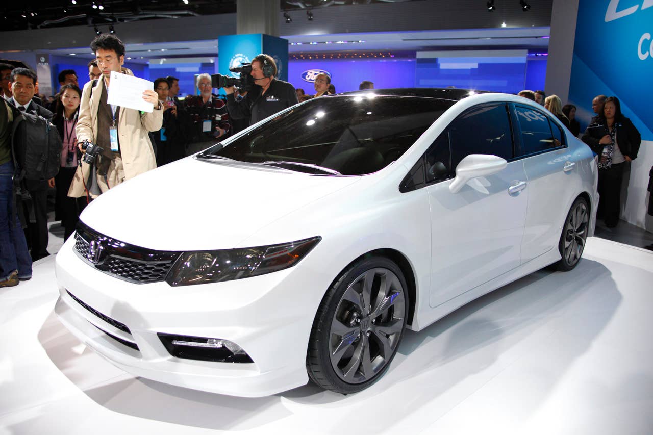 2012 Honda Civic Sedan Concept front 3/4