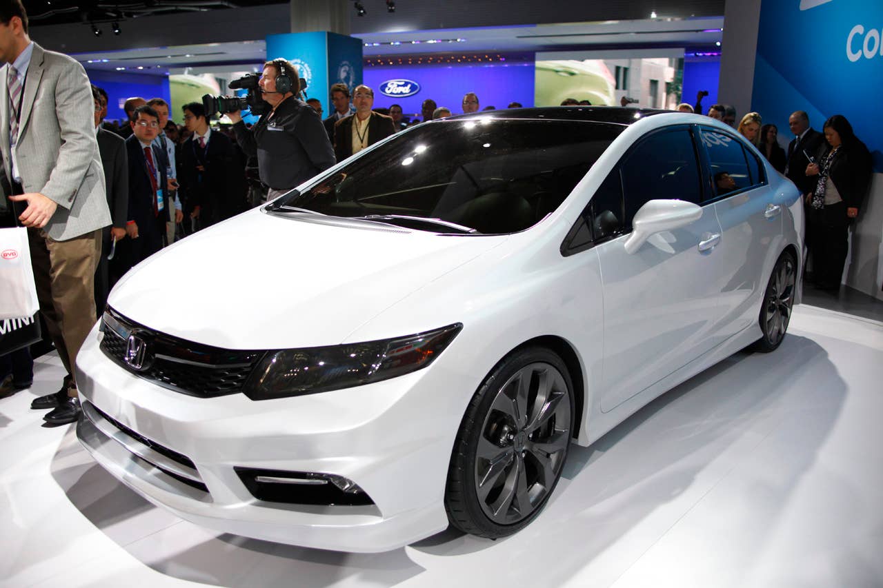 2012 Honda Civic Sedan Concept front 3/4