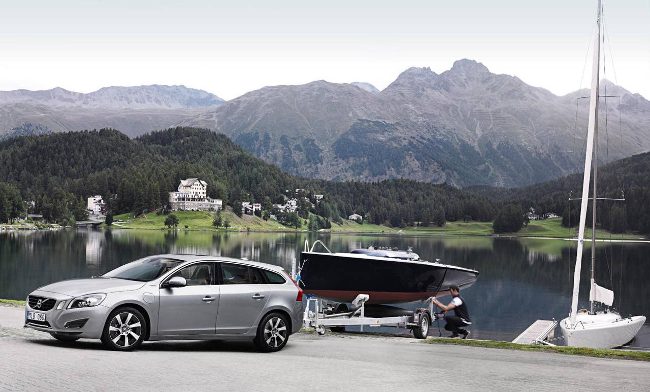 Volvo V60 diesel plug-in hybrid side