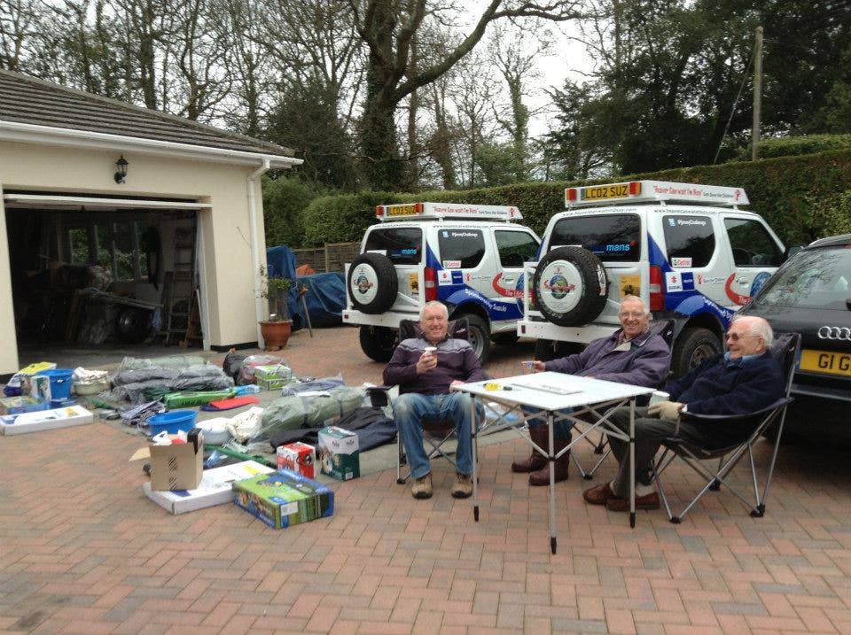 The Ultimate Challenge Suzuki Jimny getting loaded