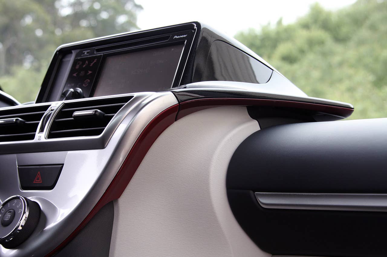 2012 Scion iQ dash trim