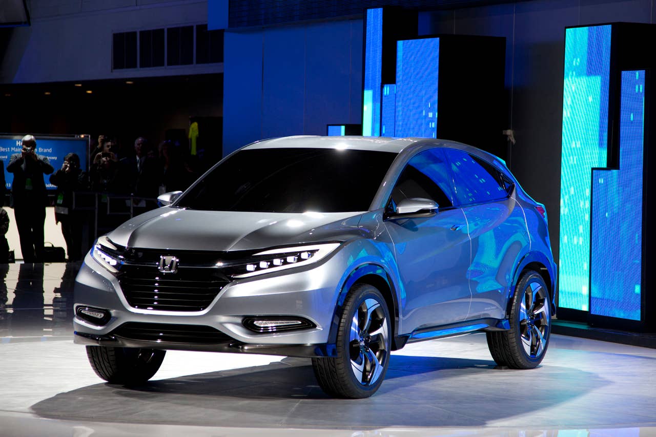 Honda Urban SUV Concept front 3/4