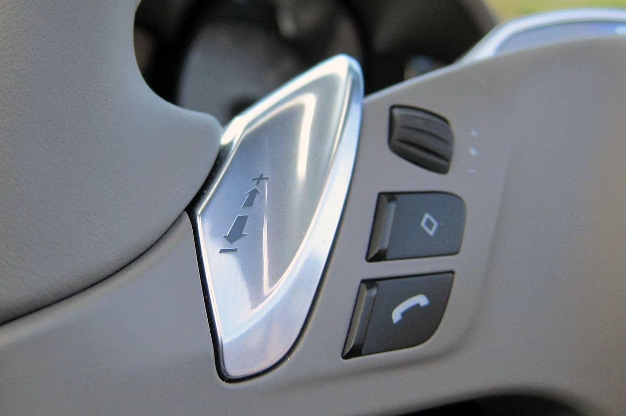 2013 Porsche Boxster S paddle shifter