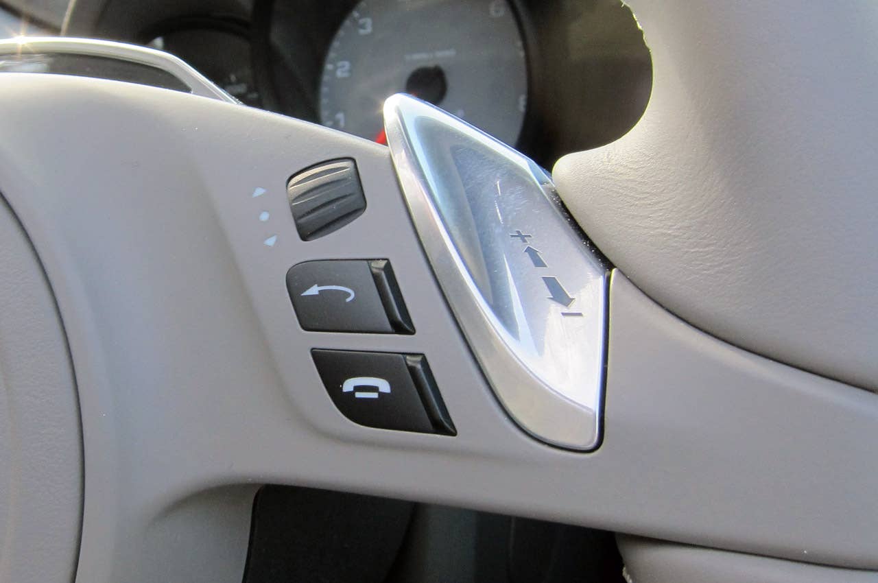 2013 Porsche Boxster S paddle shifter