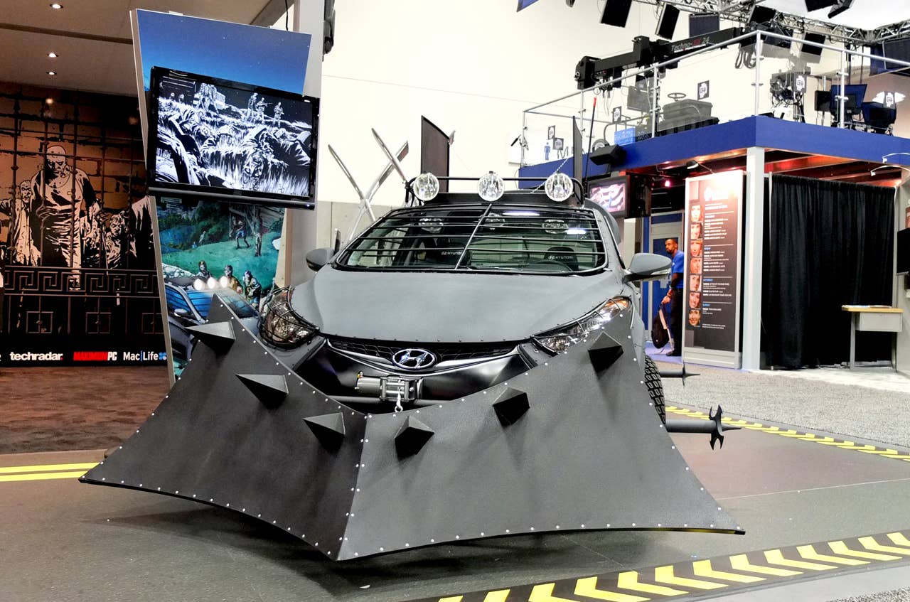 The Walking Dead Hyundai Elantra Coupe plow