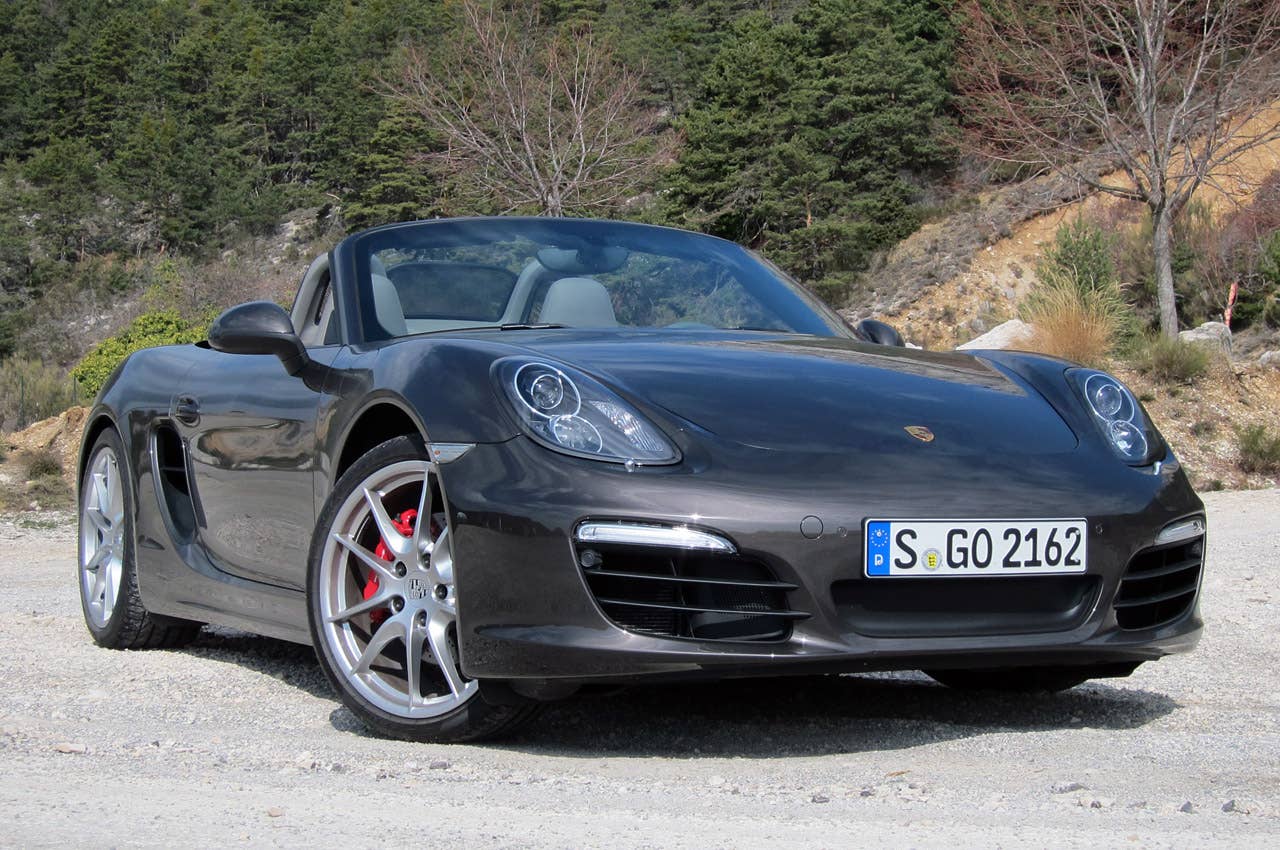 2013 Porsche Boxster S front 3/4 view