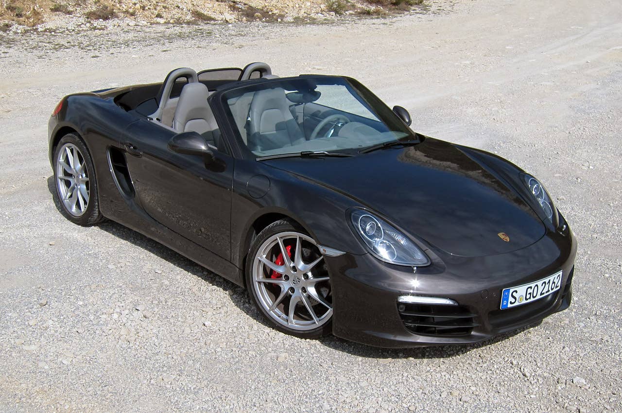2013 Porsche Boxster S front 3/4 view