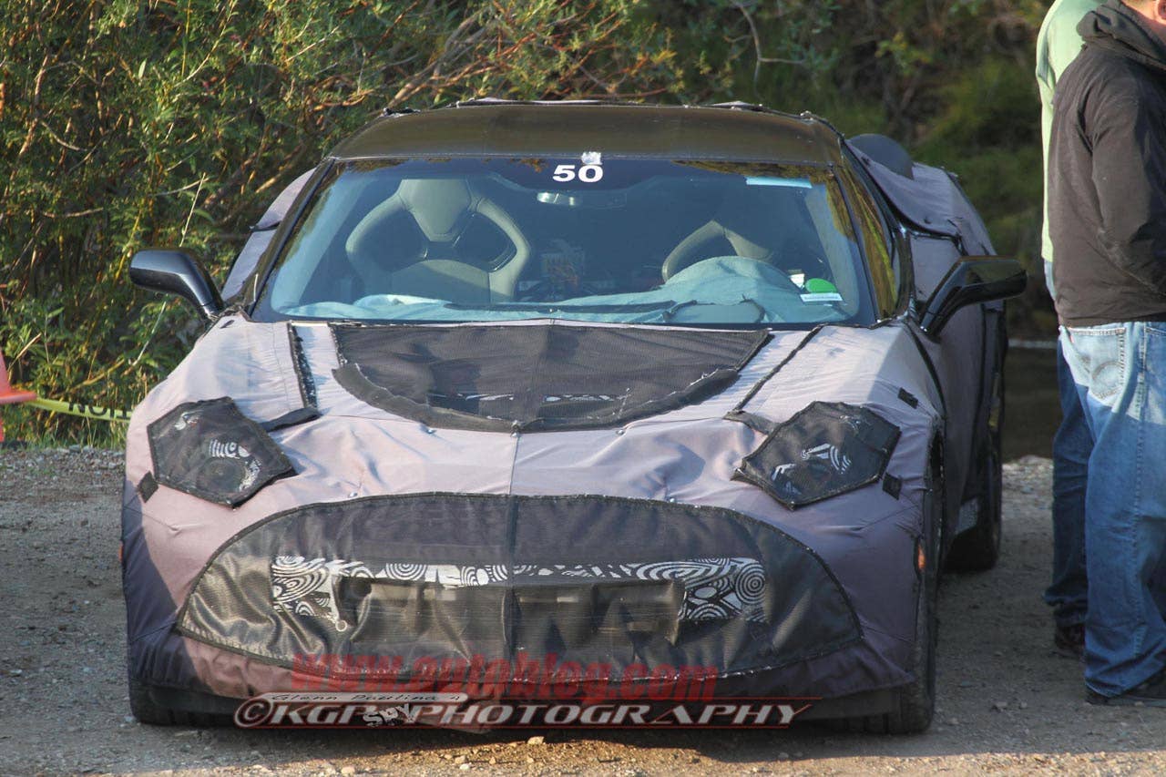2014 Chevrolet Corvette C7 spy shots front