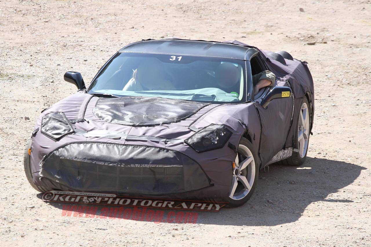 2014 Chevrolet Corvette C7 spy shots front 3/4