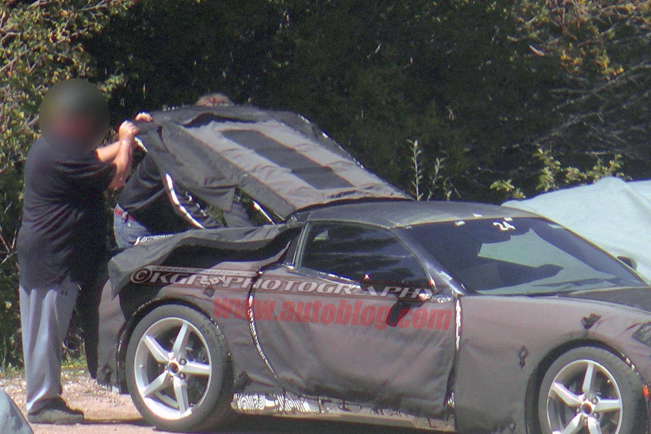 2014 Chevrolet Corvette C7 spy shots liftgate open