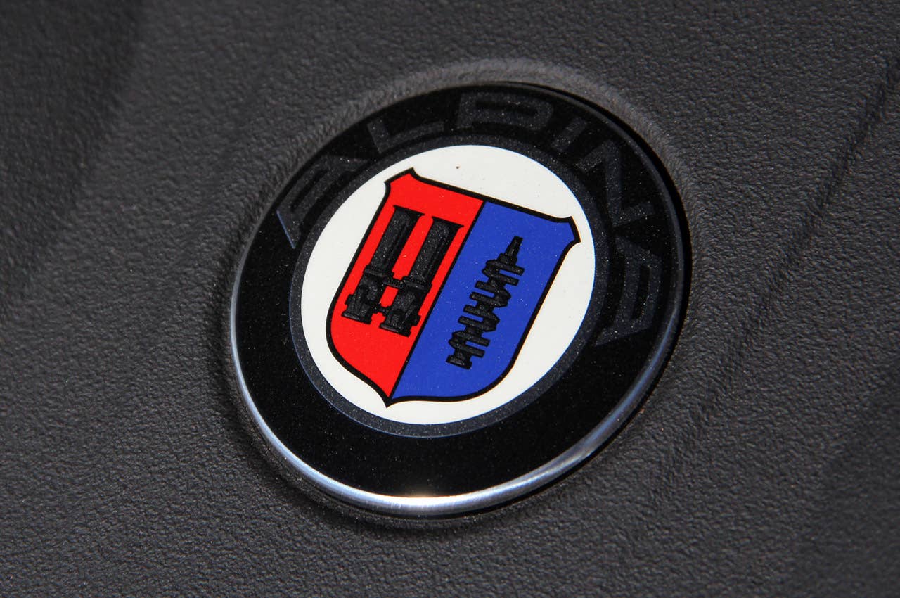 2013 BMW Alpina B7 engine detail