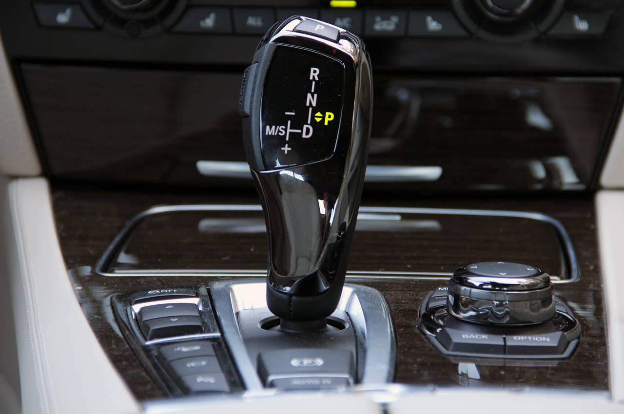 2013 BMW Alpina B7 gear selector