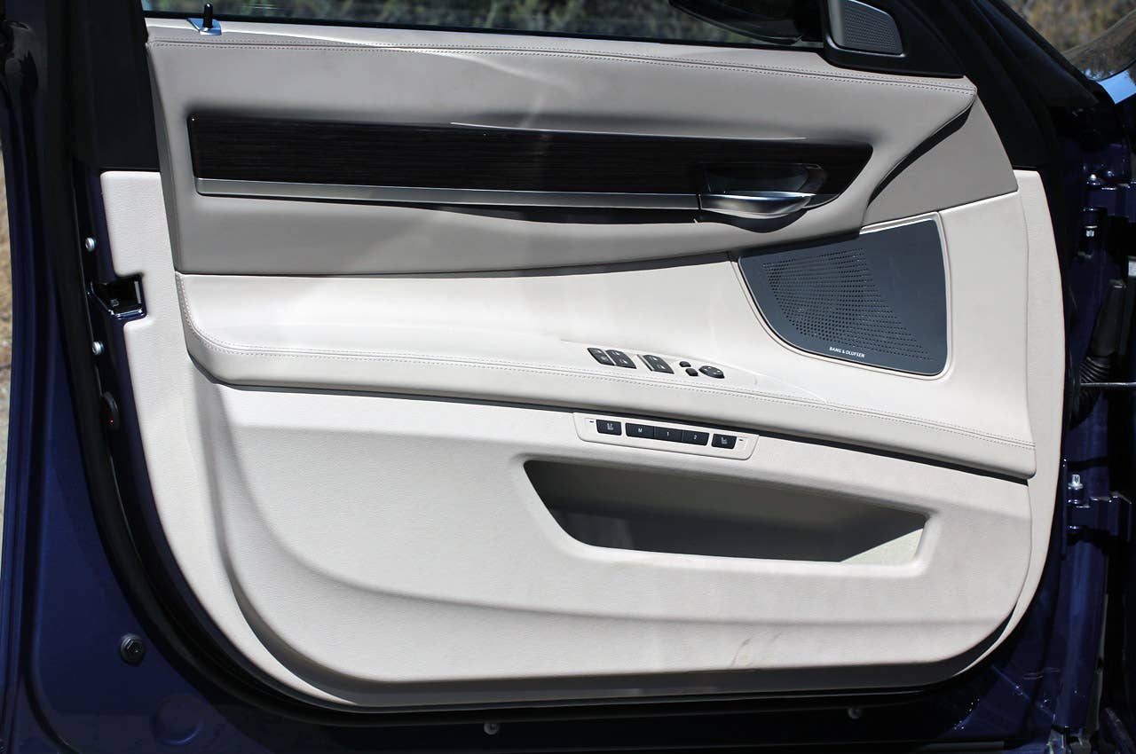 2013 BMW Alpina B7 door