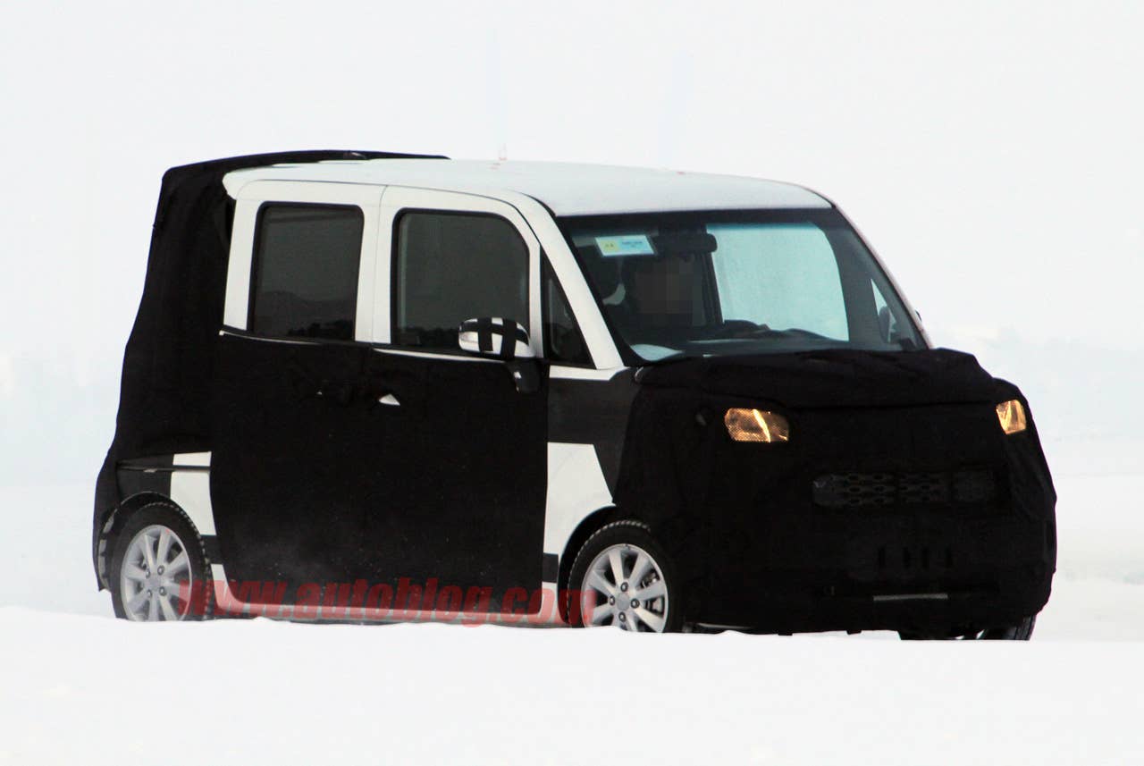 Spy Shots: Mystery Kia Hatchback