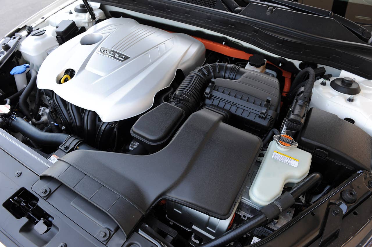 2011 Kia Optima Hybrid engine