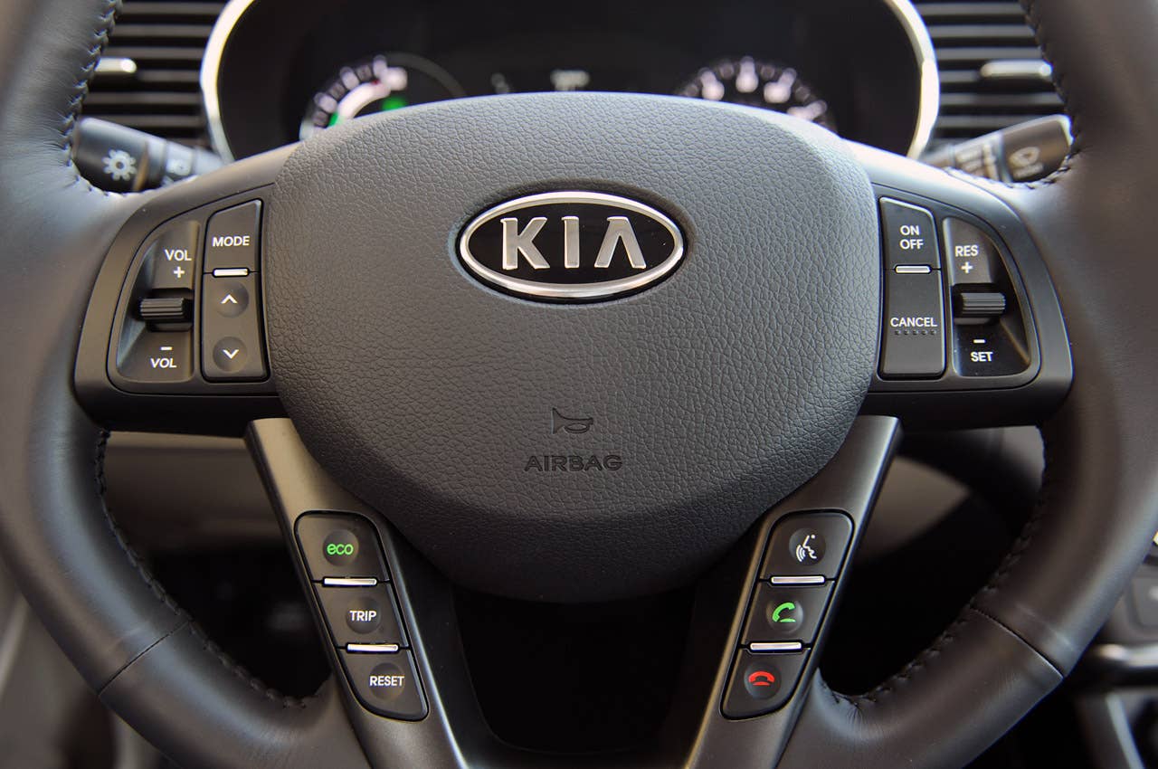 2011 Kia Optima Hybrid steering wheel