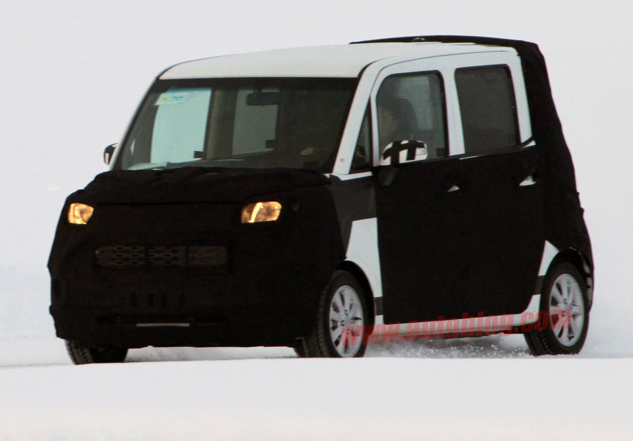 Spy Shots: Mystery Kia Hatchback