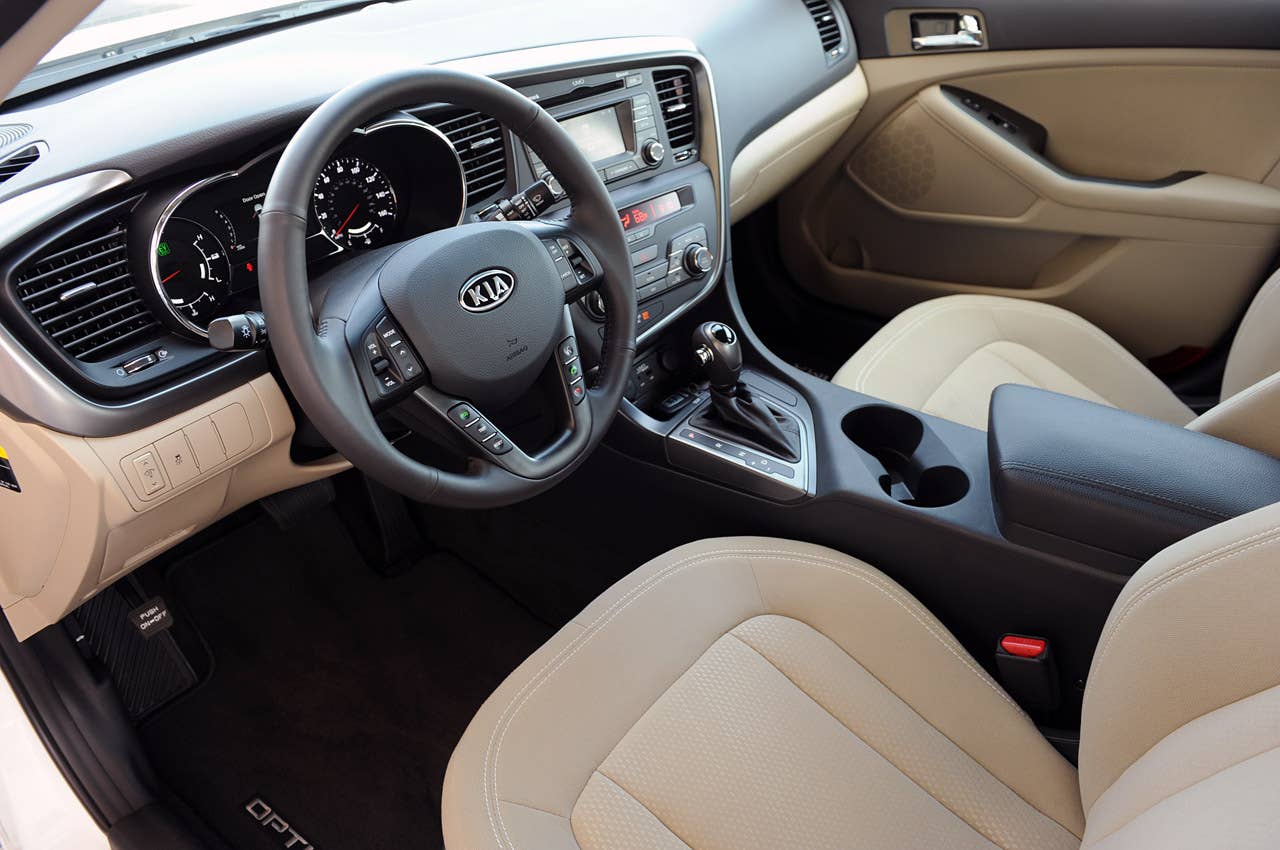 2011 Kia Optima Hybrid interior
