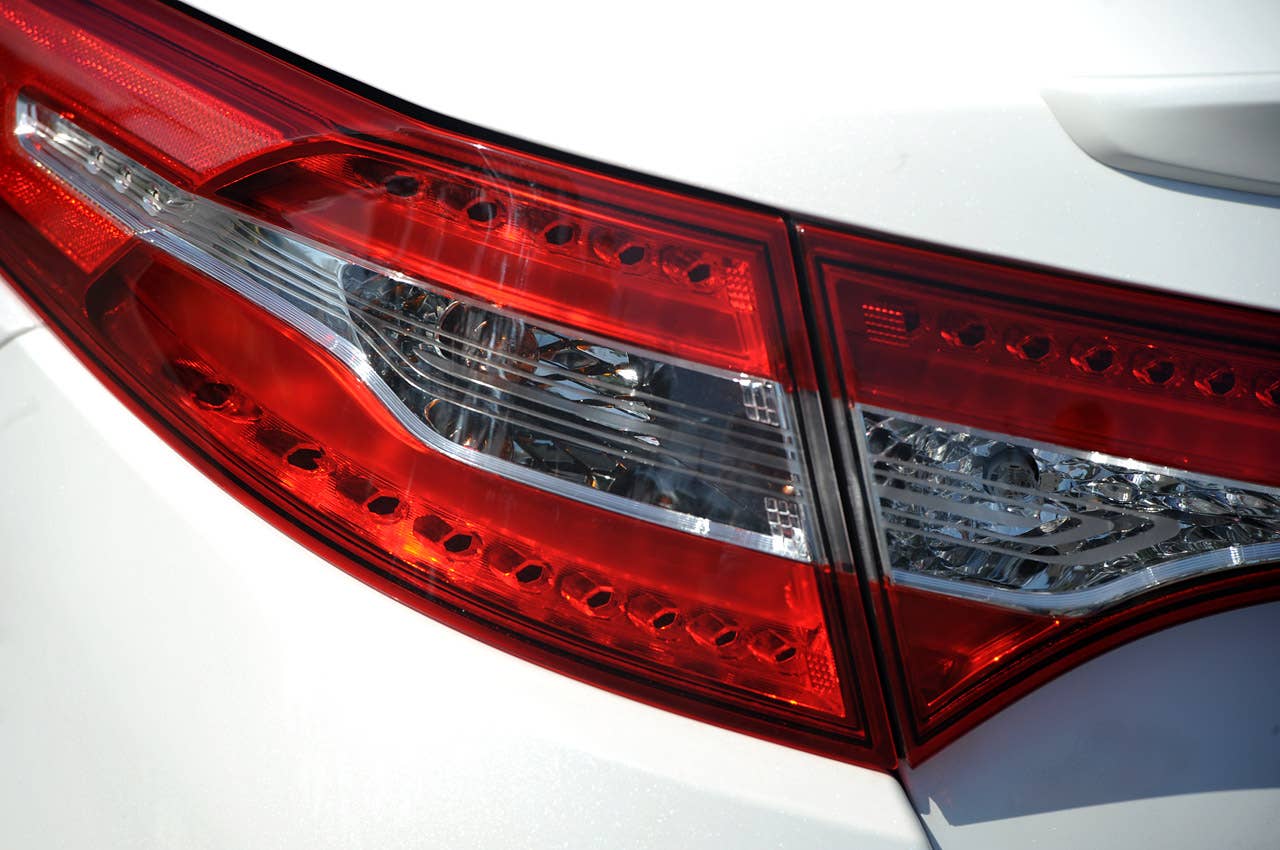 2011 Kia Optima Hybrid taillight