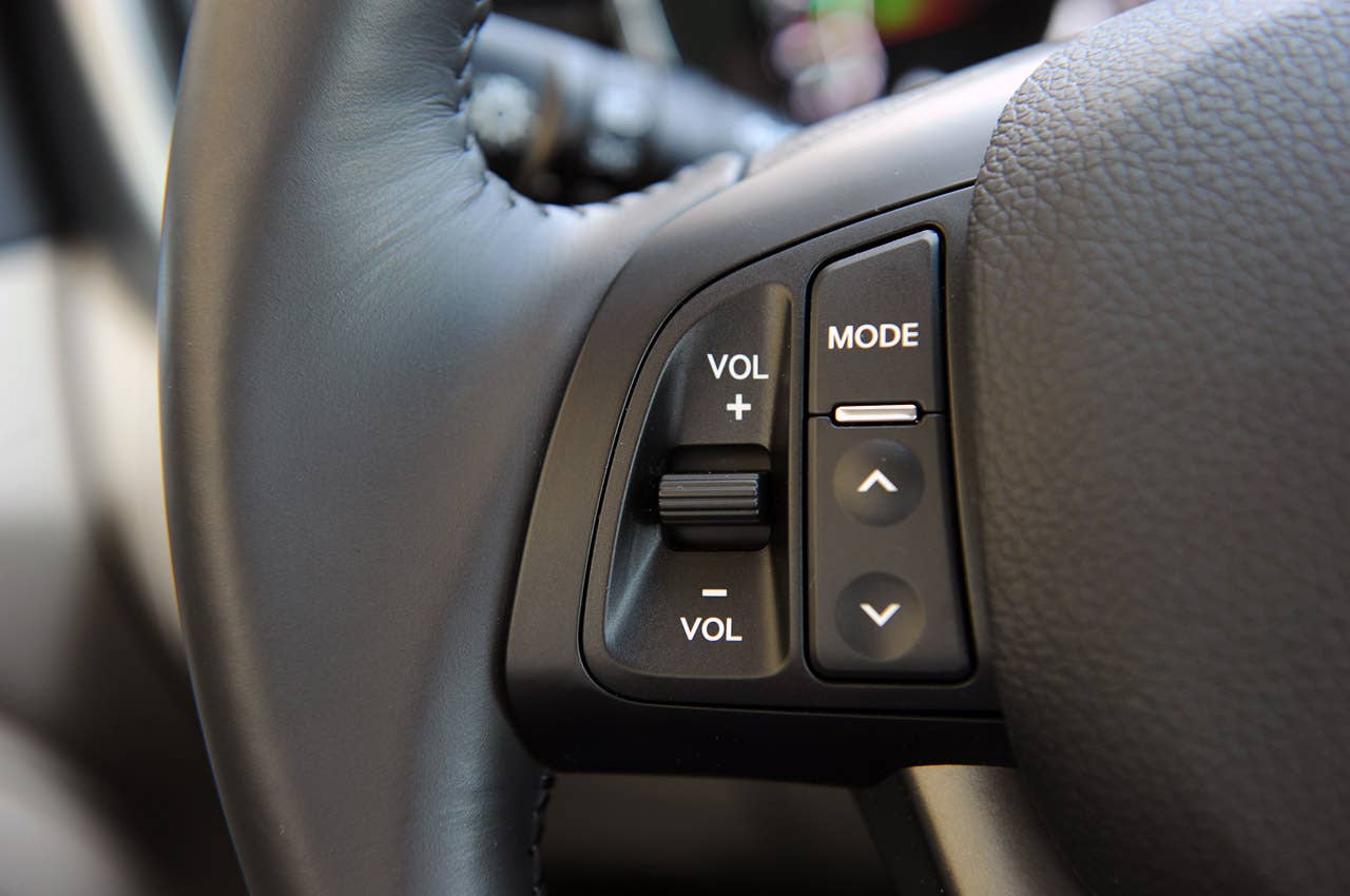 2011 Kia Optima Hybrid steering wheel controls