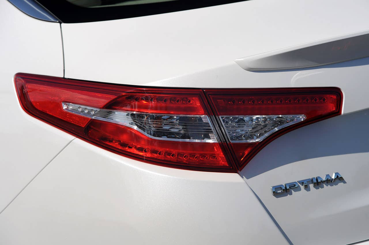 2011 Kia Optima Hybrid taillight