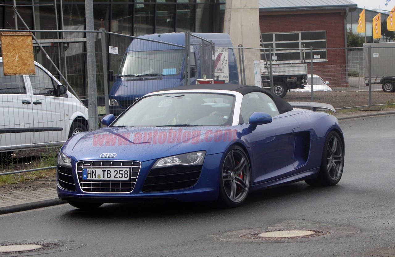 Spy Shots: Audi R8 GT Spyder