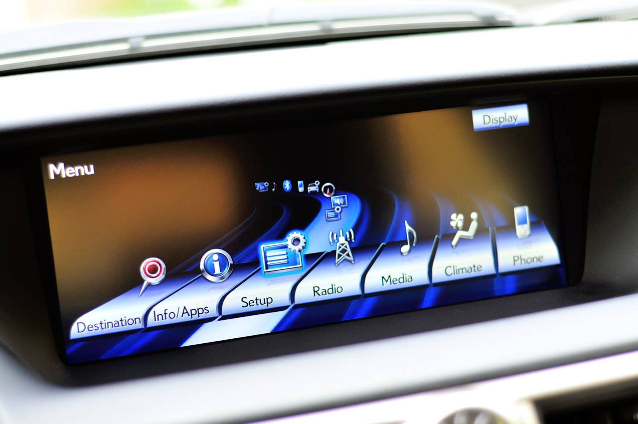 2013 Lexus GS 350 F Sport infotainment system