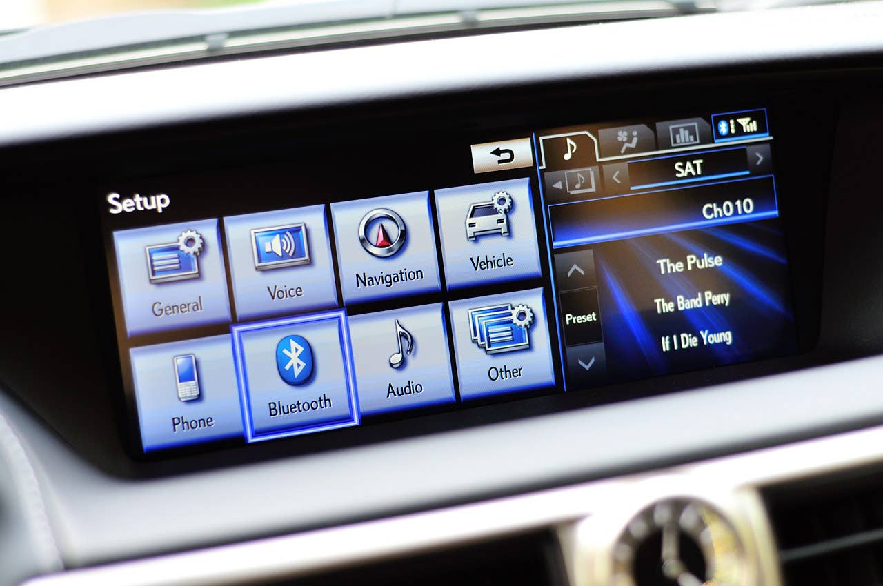 2013 Lexus GS 350 F Sport infotainment system